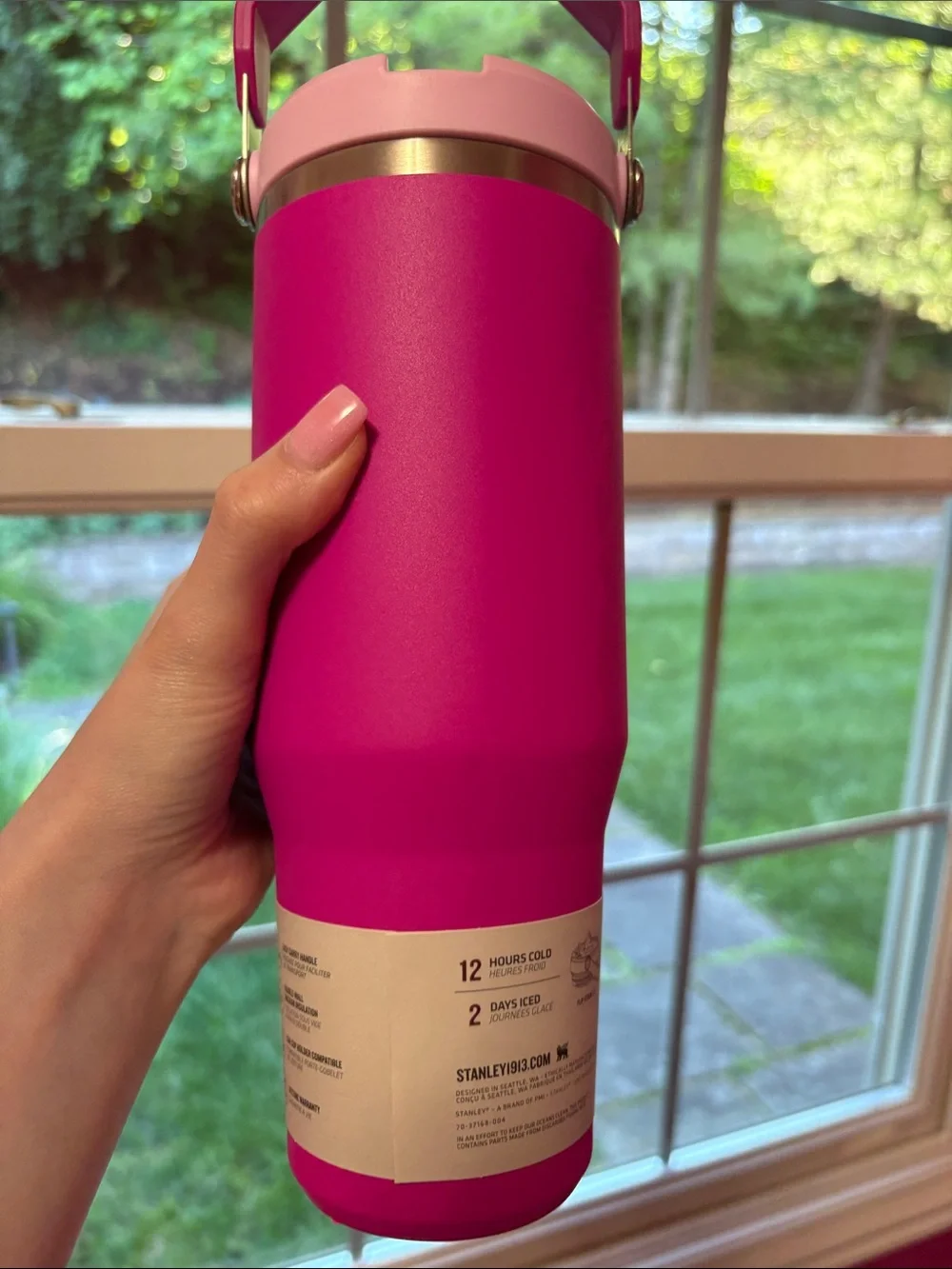 Stanley Pink Flip Straw Tumbler with Light Pink Handle 30 oz NWT - Picture 6 of 7